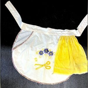 Vintage Half Apron with Yellow terry cloth Floral Embroidery pockets retro Mod
